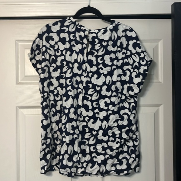 Navy/white sleeveless top - Picture 2 of 6